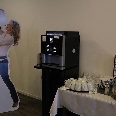 Holsteiner Hof Hotel Heist Bagian luar foto
