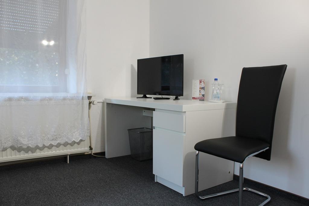 Holsteiner Hof Hotel Heist Bagian luar foto
