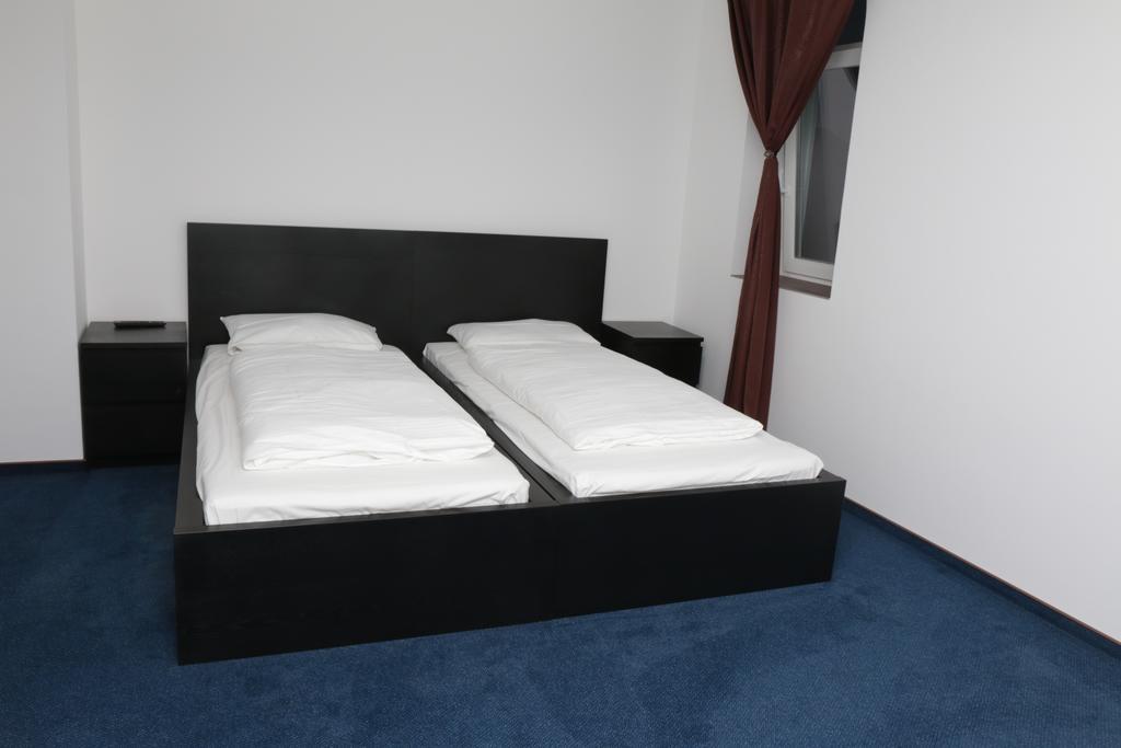 Holsteiner Hof Hotel Heist Bagian luar foto